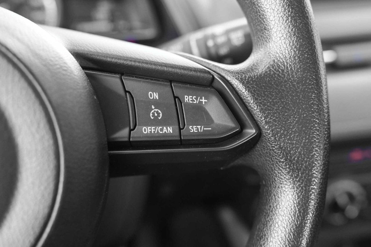 2020 Toyota Yaris Hatchback XLE