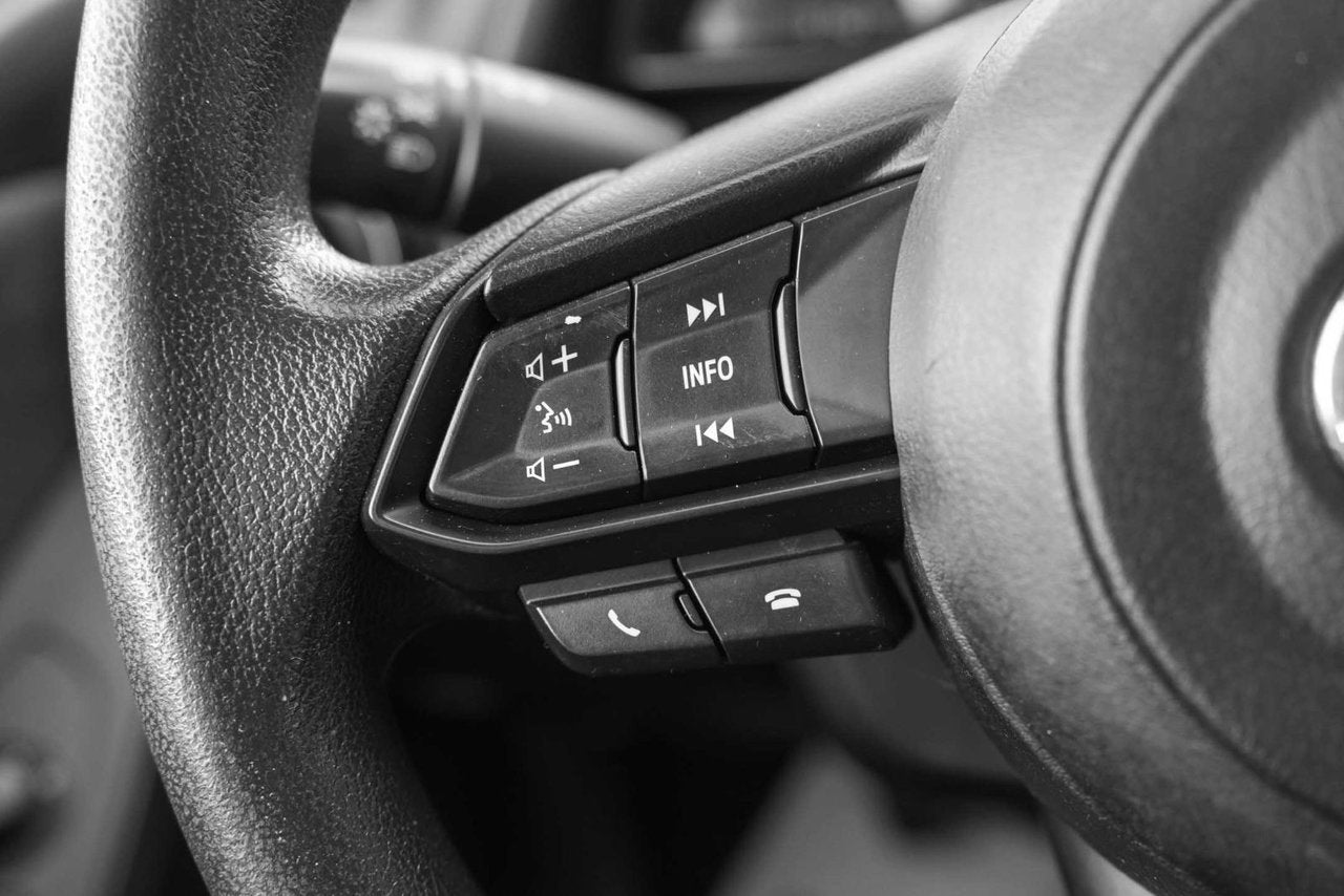 2020 Toyota Yaris Hatchback XLE