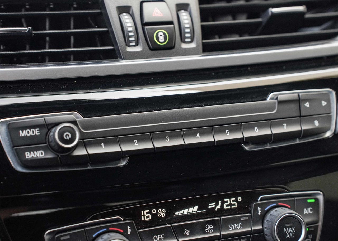 2021 BMW X1 ** xDrive28i **