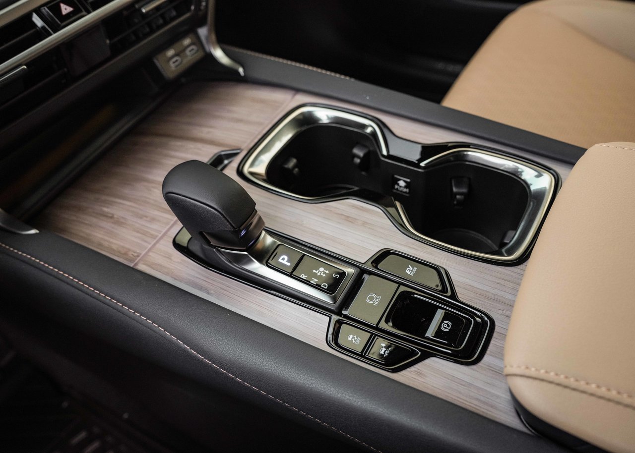 2025 Lexus RX RX 350h, ULTRA-LUXE