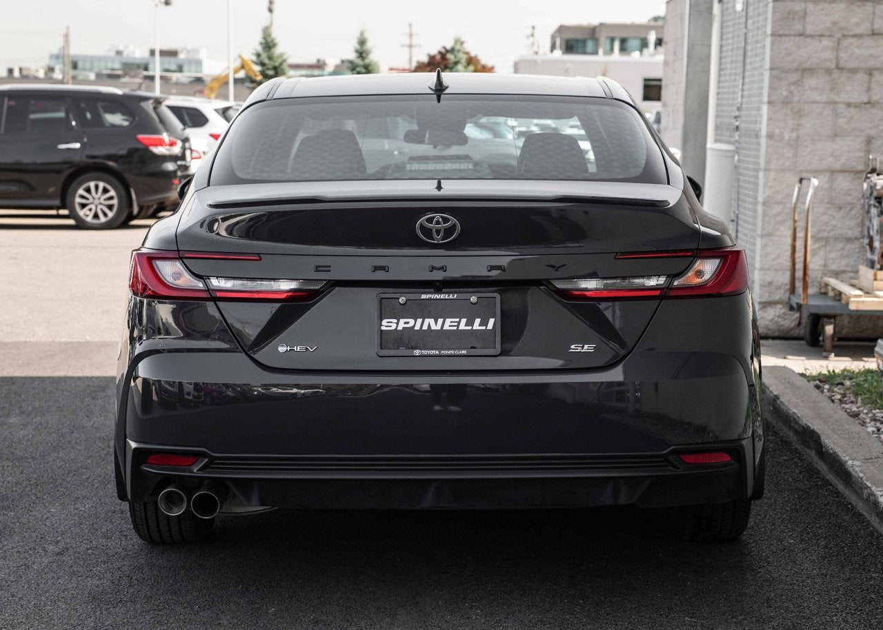 2025 Toyota Camry SE HYBRID