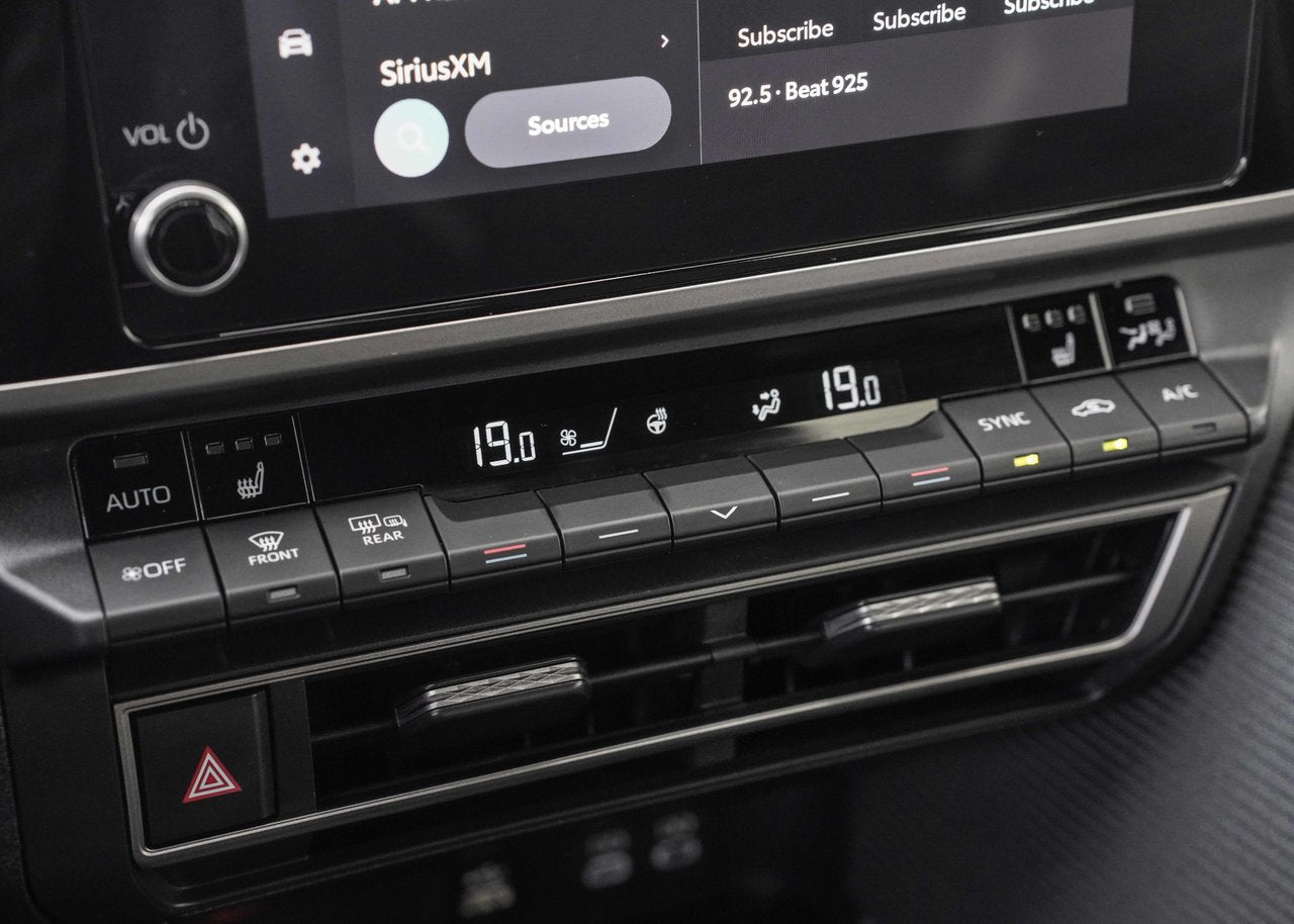 2025 Toyota Camry SE HYBRID