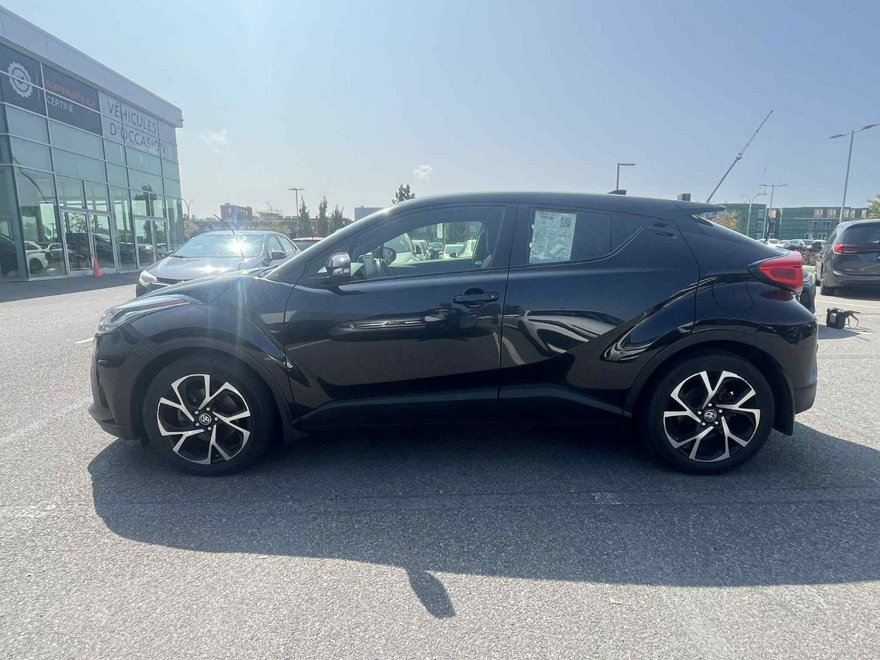 2021 Toyota C-HR XLE PREMIUM