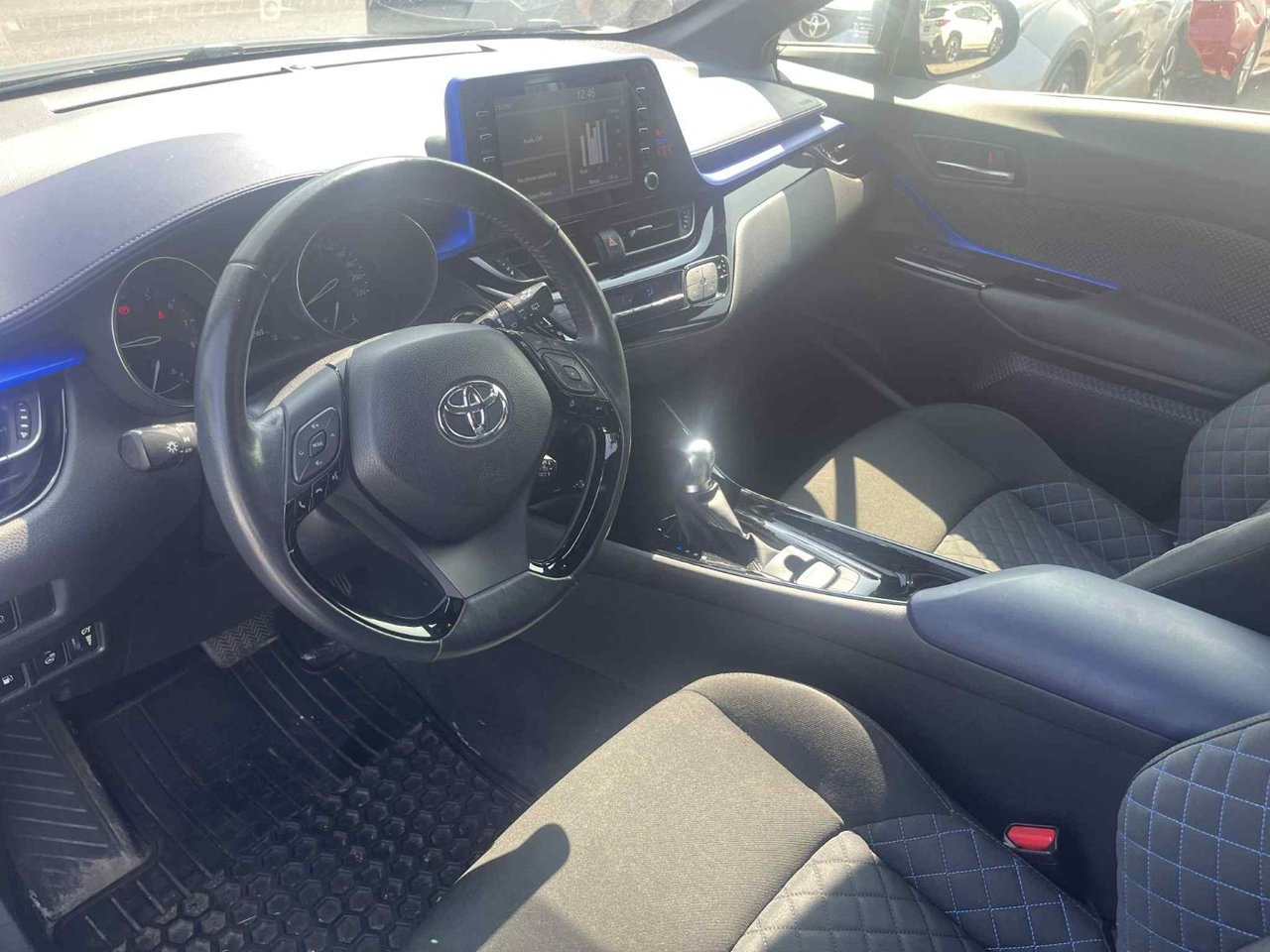 2021 Toyota C-HR XLE PREMIUM