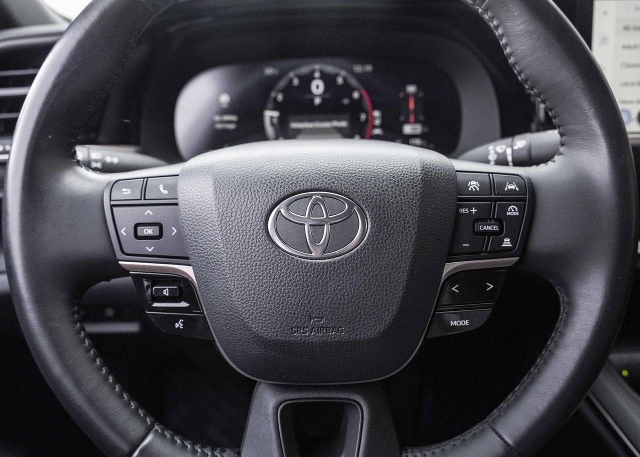 2023 Toyota CROWN XLE