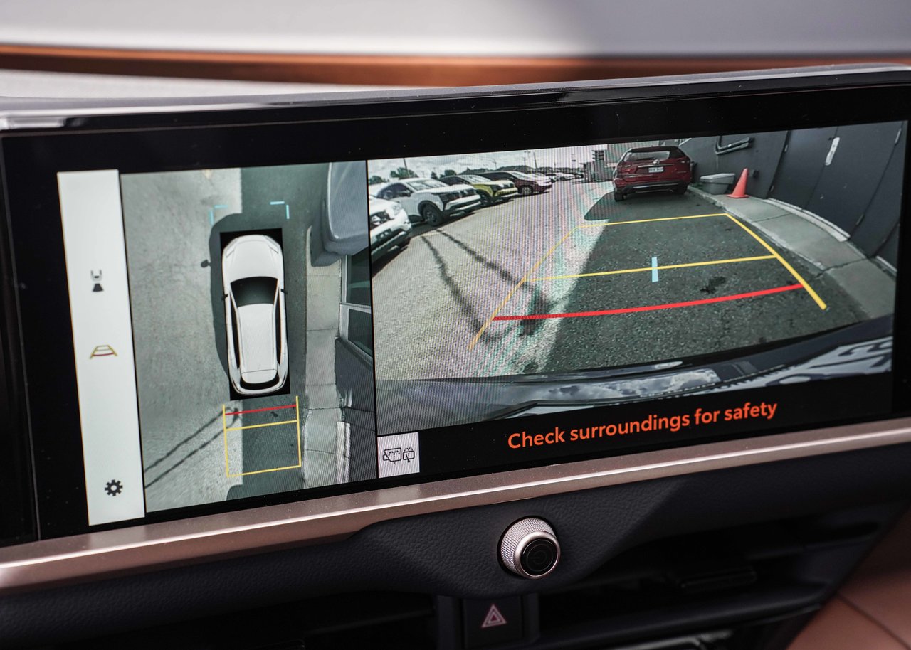 2025 Toyota Crown Signia TECHNOLOGIE AVANCÉE