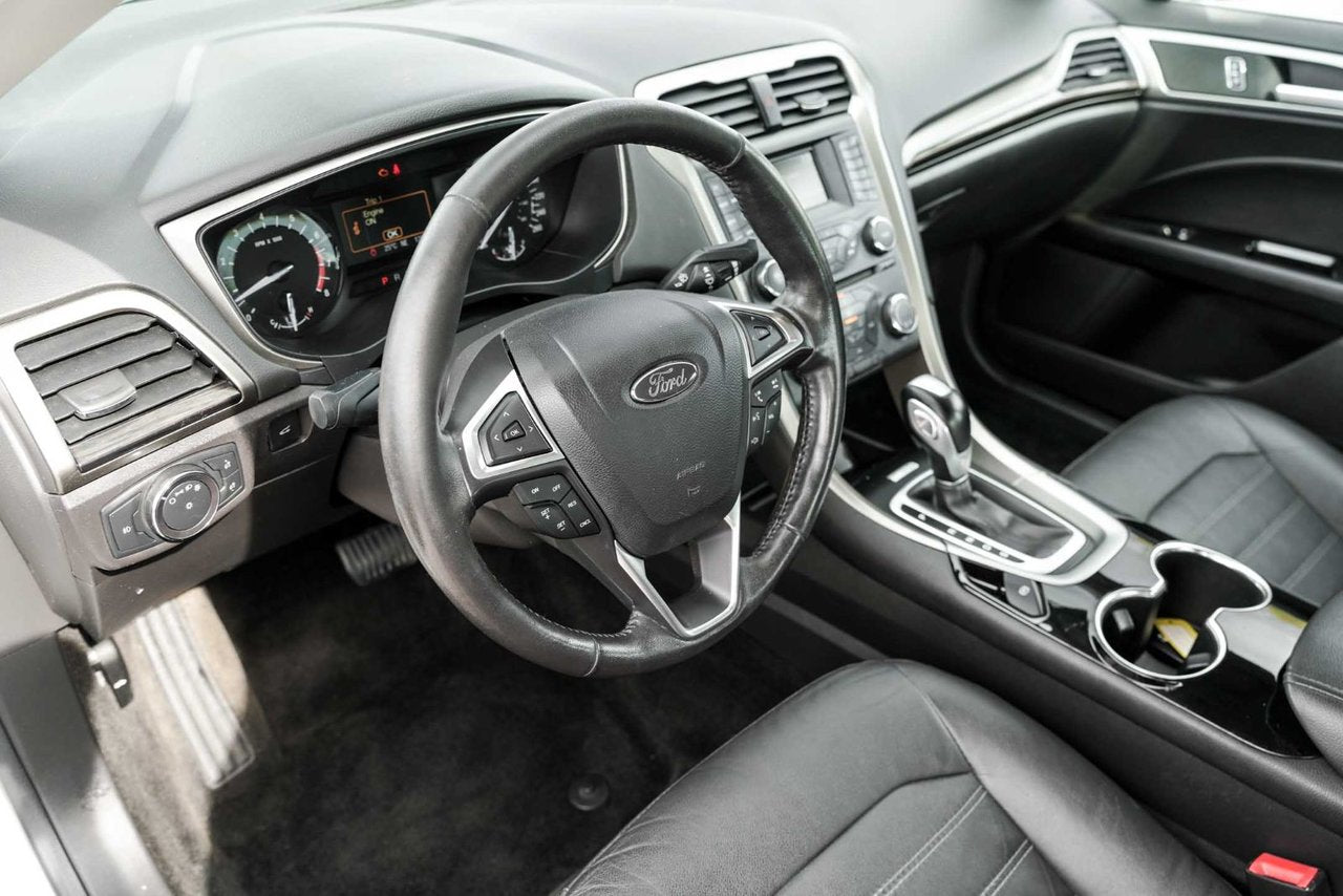 2014 Ford Fusion SE **SIEGES EN CUIR**BAS KM**LOW KM**