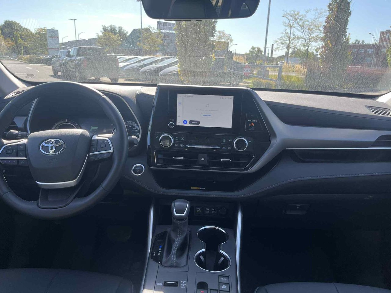 2024 Toyota Highlander Hybrid XLE