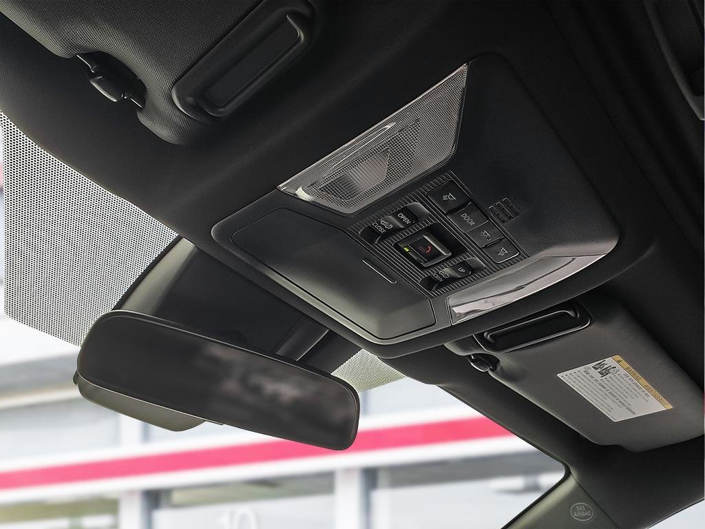 2025 Toyota RAV4 PLUG-IN HYBRID SE