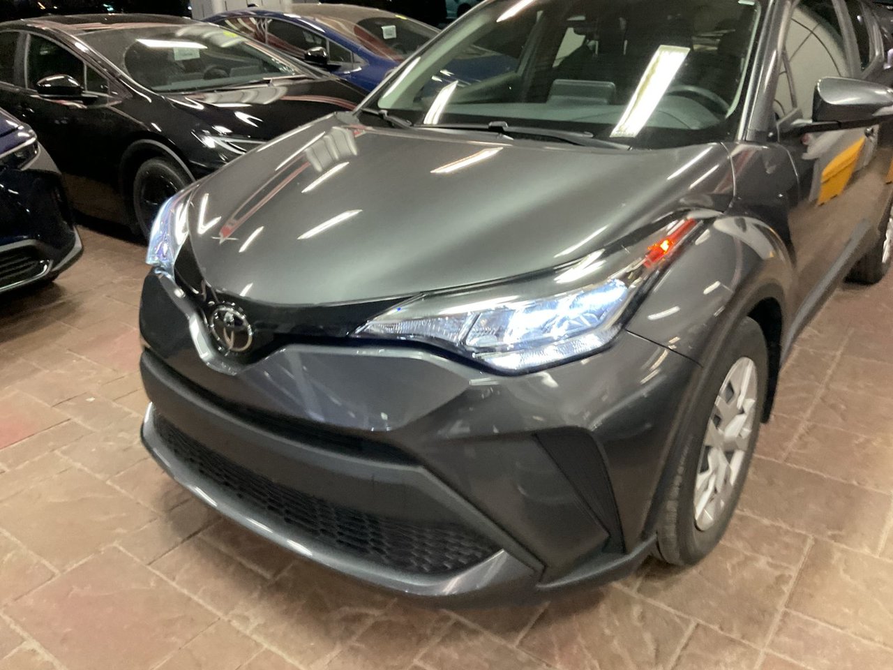 2021 Toyota C-HR LE