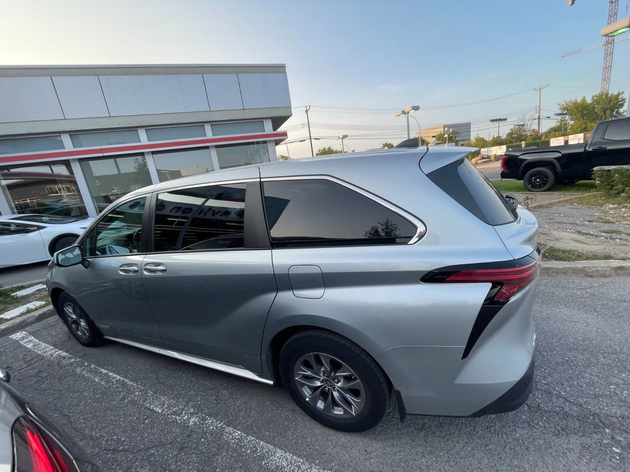 2021 Toyota Sienna XLE HYBRIDE