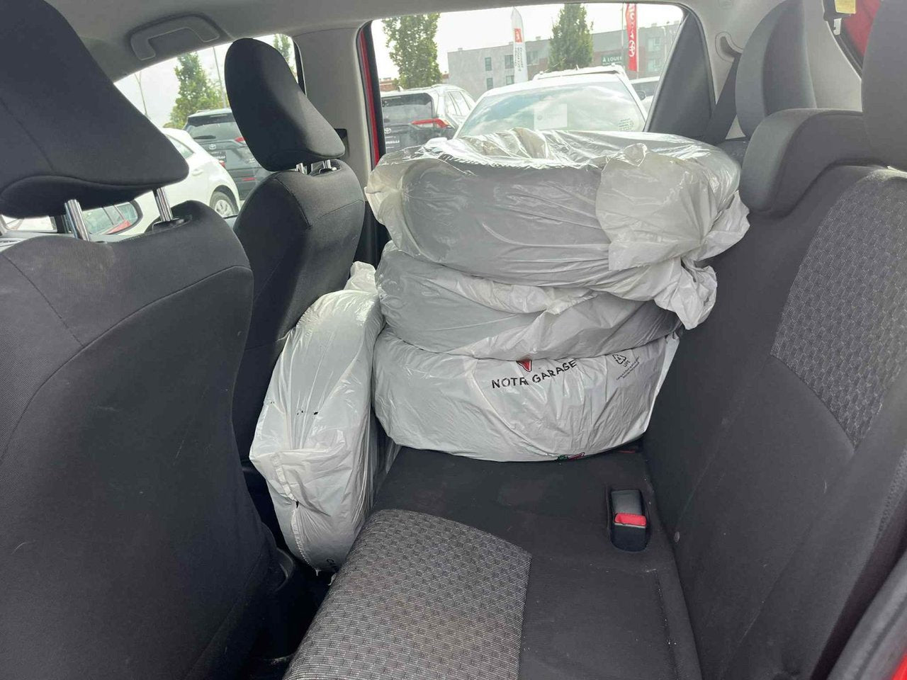 2017 Toyota Yaris LE