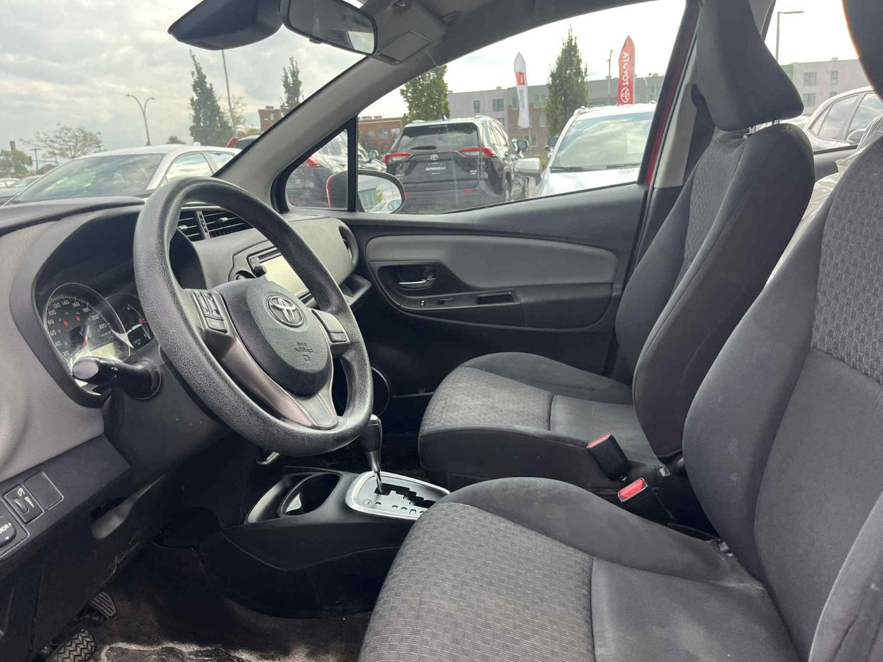 2017 Toyota Yaris LE