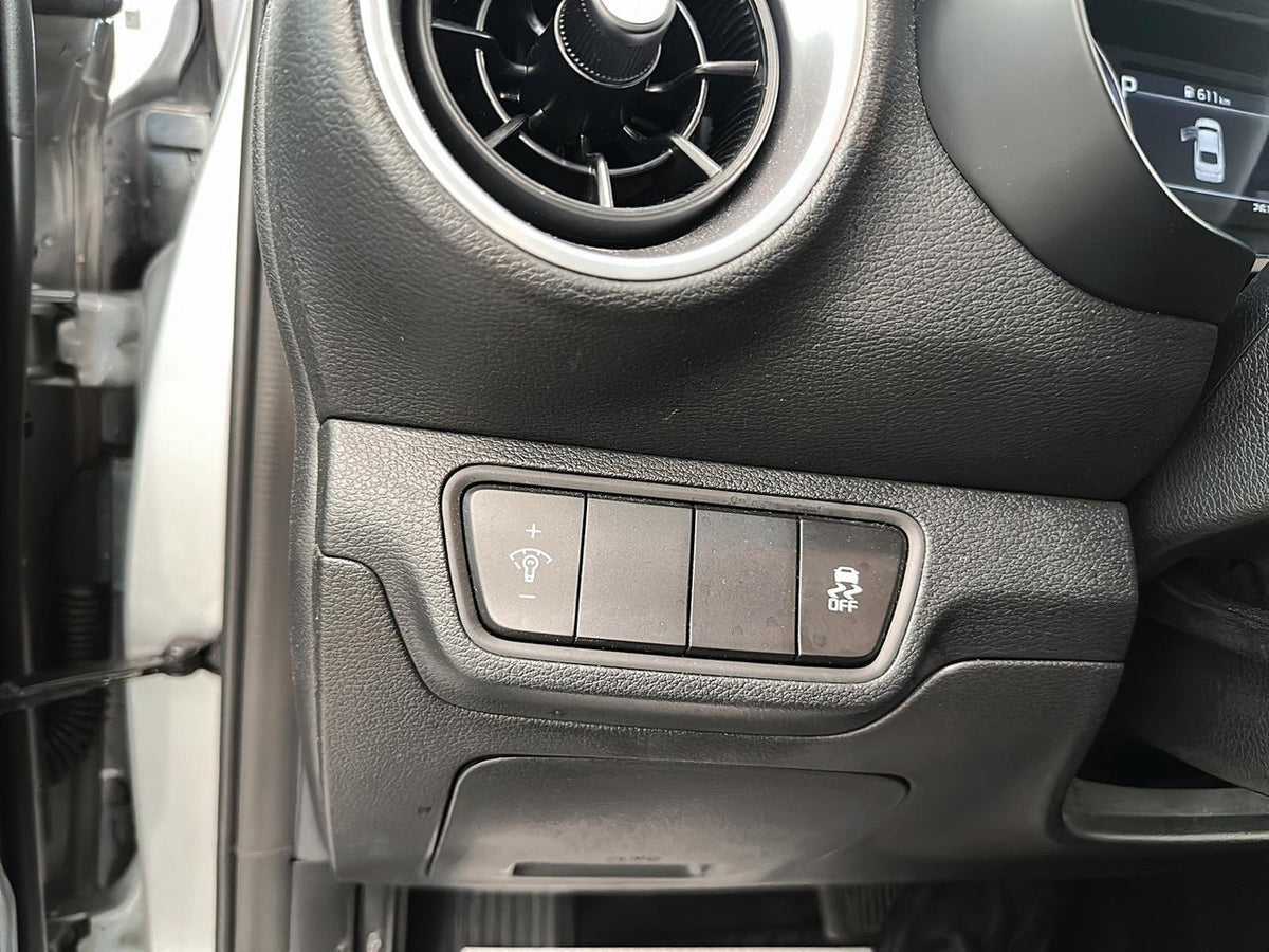 2023 Kia Forte LX