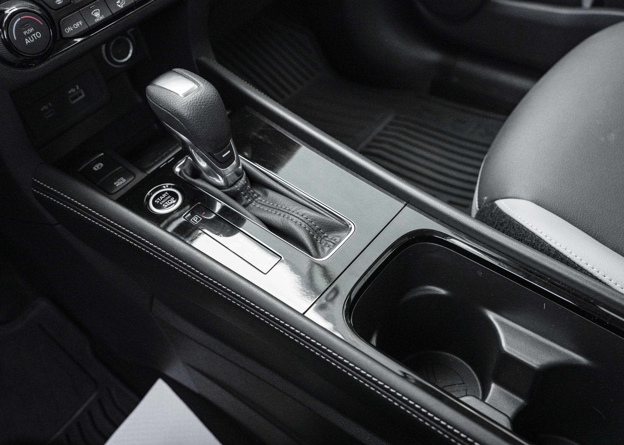 2024 Nissan Kicks SR MAGS+CUIR+CAM.360+VOLANT/SIEGES.CHAUFF+CARPLAY