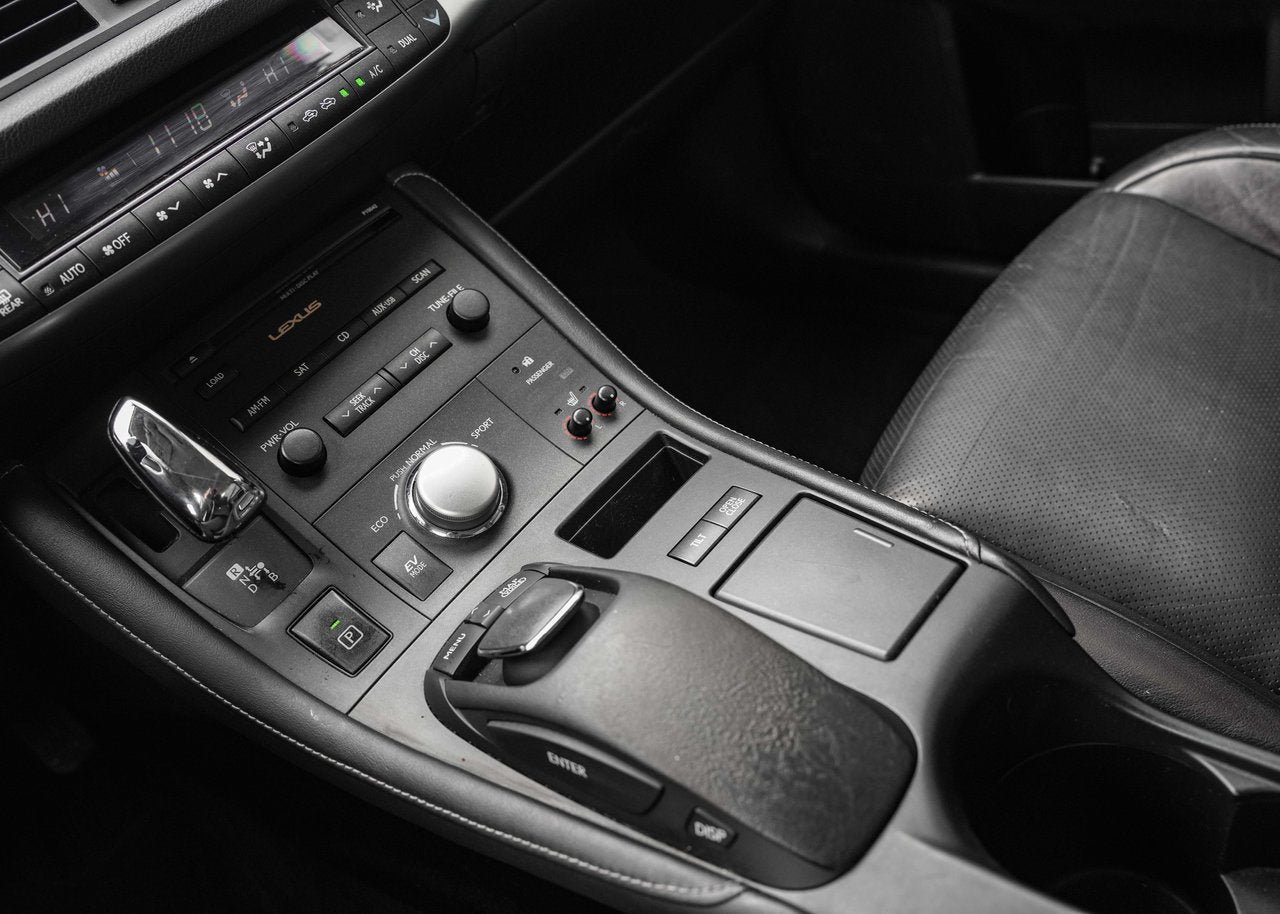 2011 Lexus CT 200h TECHNOLOGIE FWD; HYBRIDE CUIR TOIT NAV *GARANTIE*