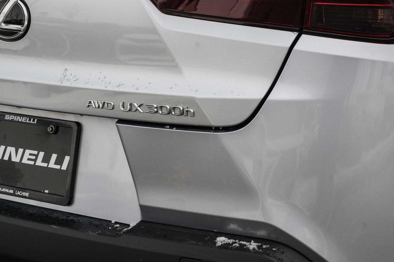 2025 Lexus UX 300h PREMIUM HYBRIDE BAS KM CUIR TOIT