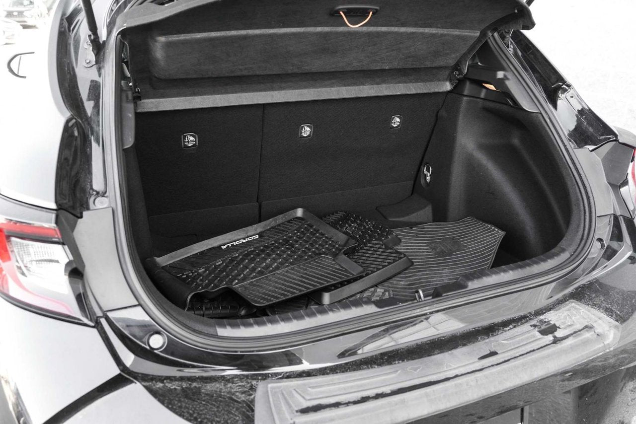 2024 Toyota Corolla Hatchback SE BASE