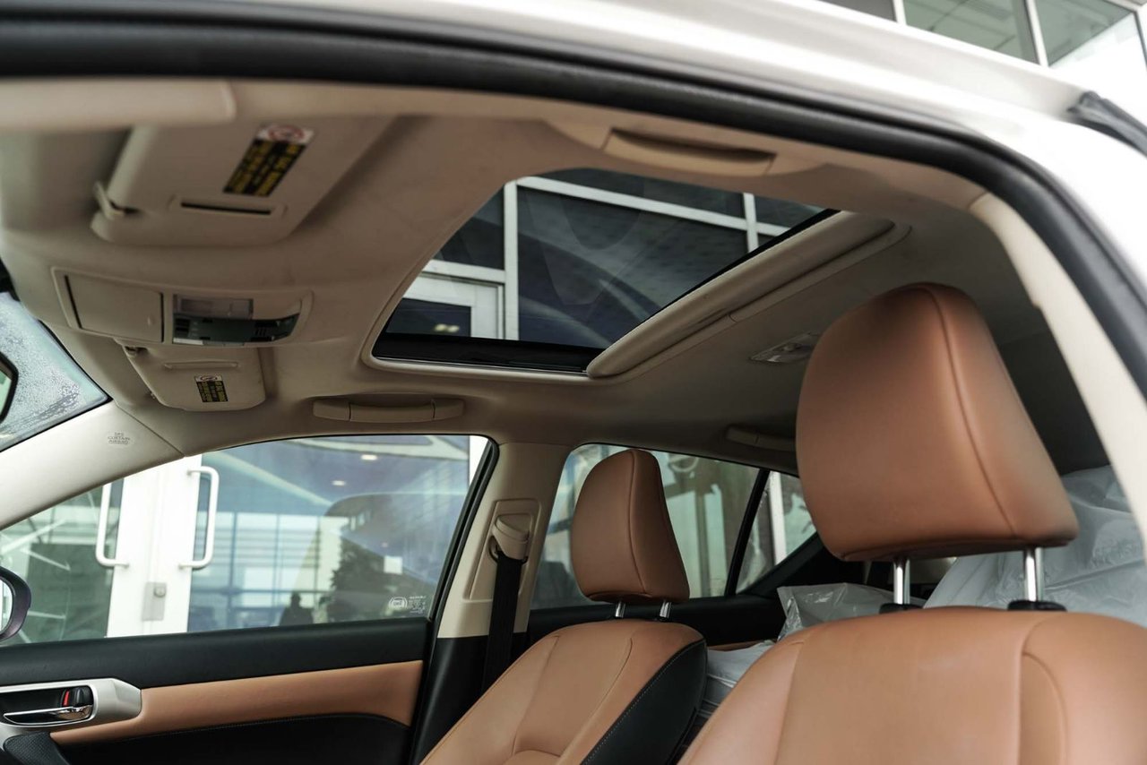 2016 Lexus CT 200h EXECUTIVE HYBRIDE CUIR TOIT NAVICAMERA