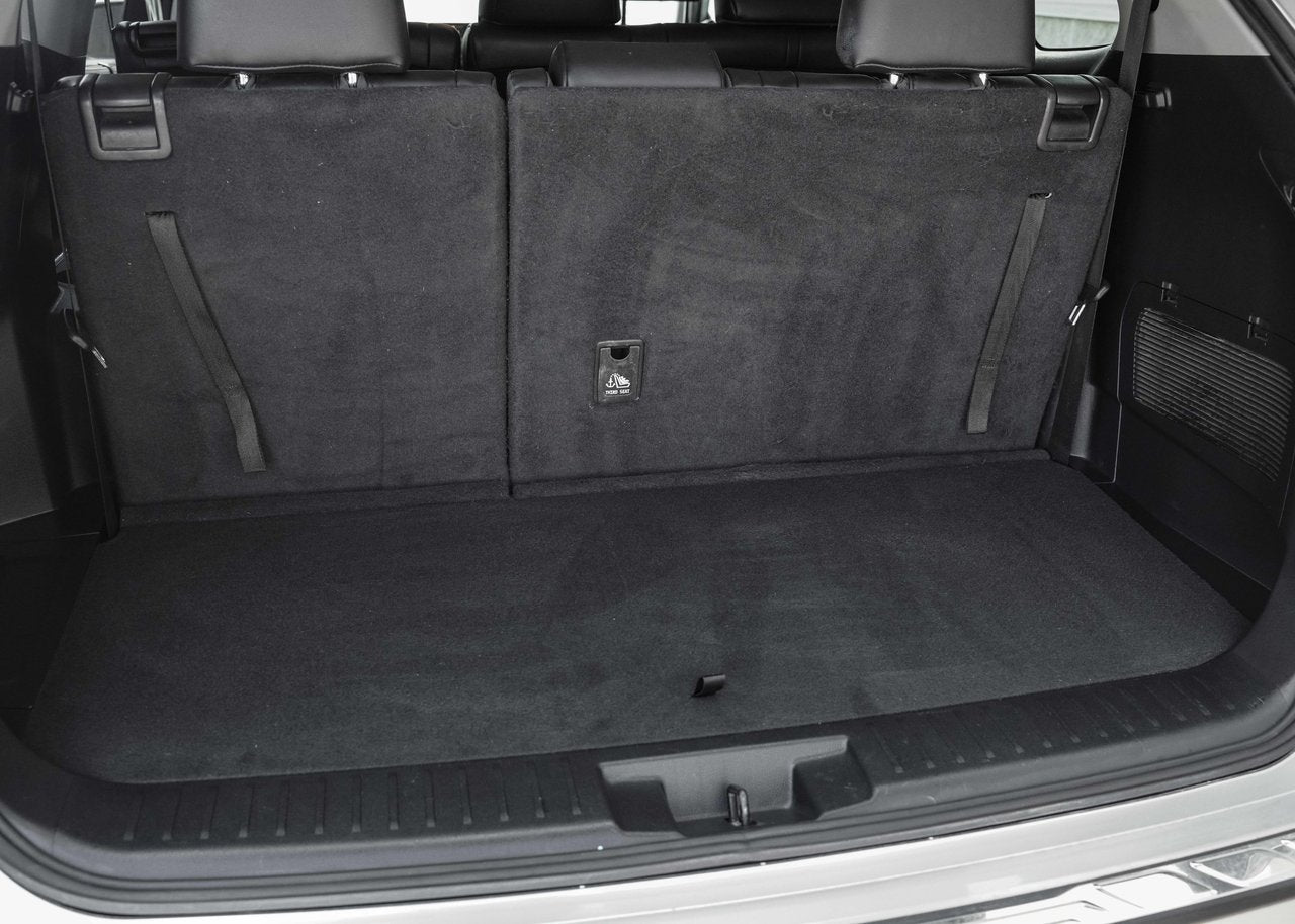 2022 Toyota Highlander XLE AWD; 8PASS CUIR TOIT ANGLES MORT *BAS/LOW KM*