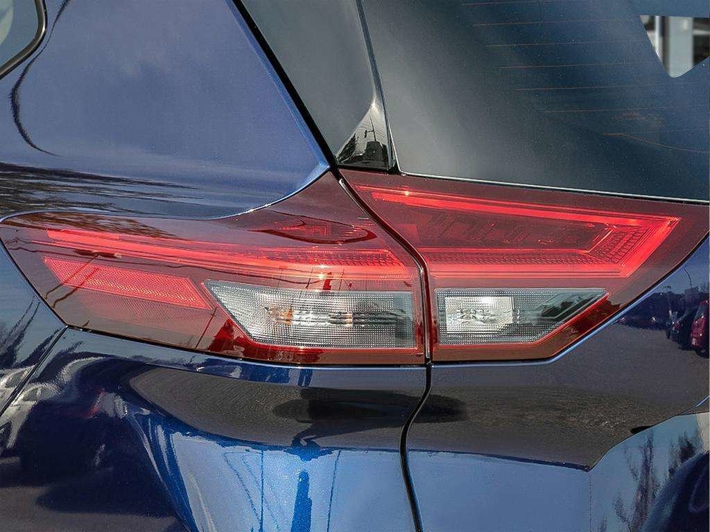2026 Nissan Rogue AWD Platinum