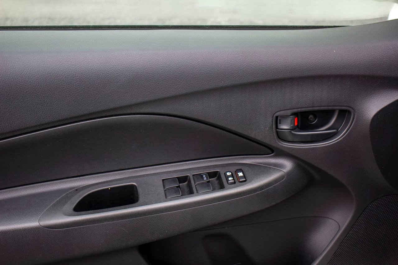 2009 Toyota Yaris CE