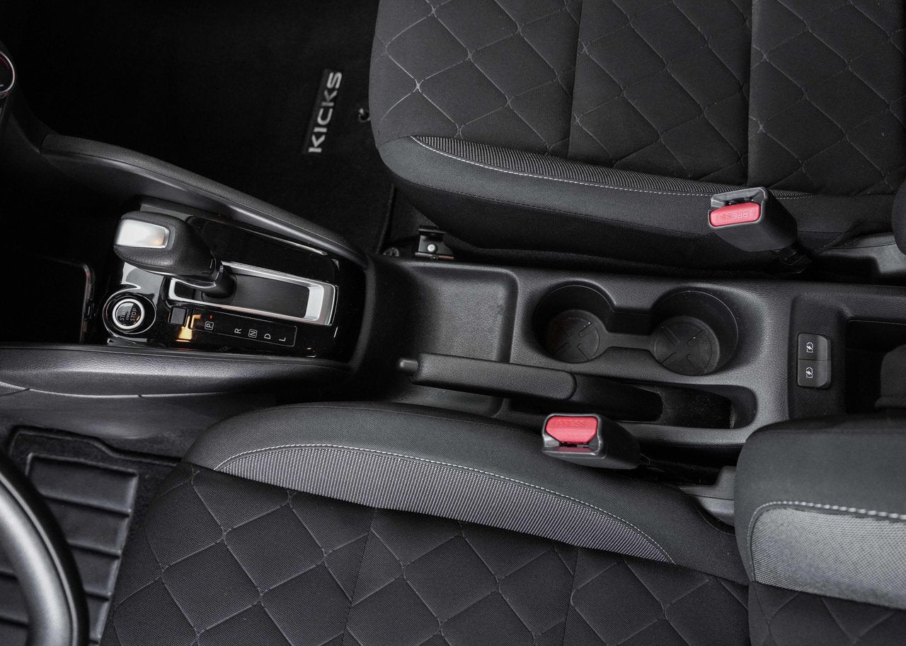 2020 Nissan Kicks S FWD