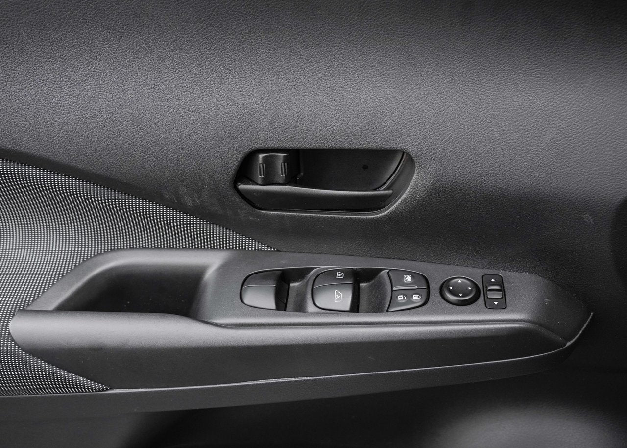 2020 Nissan Kicks S FWD