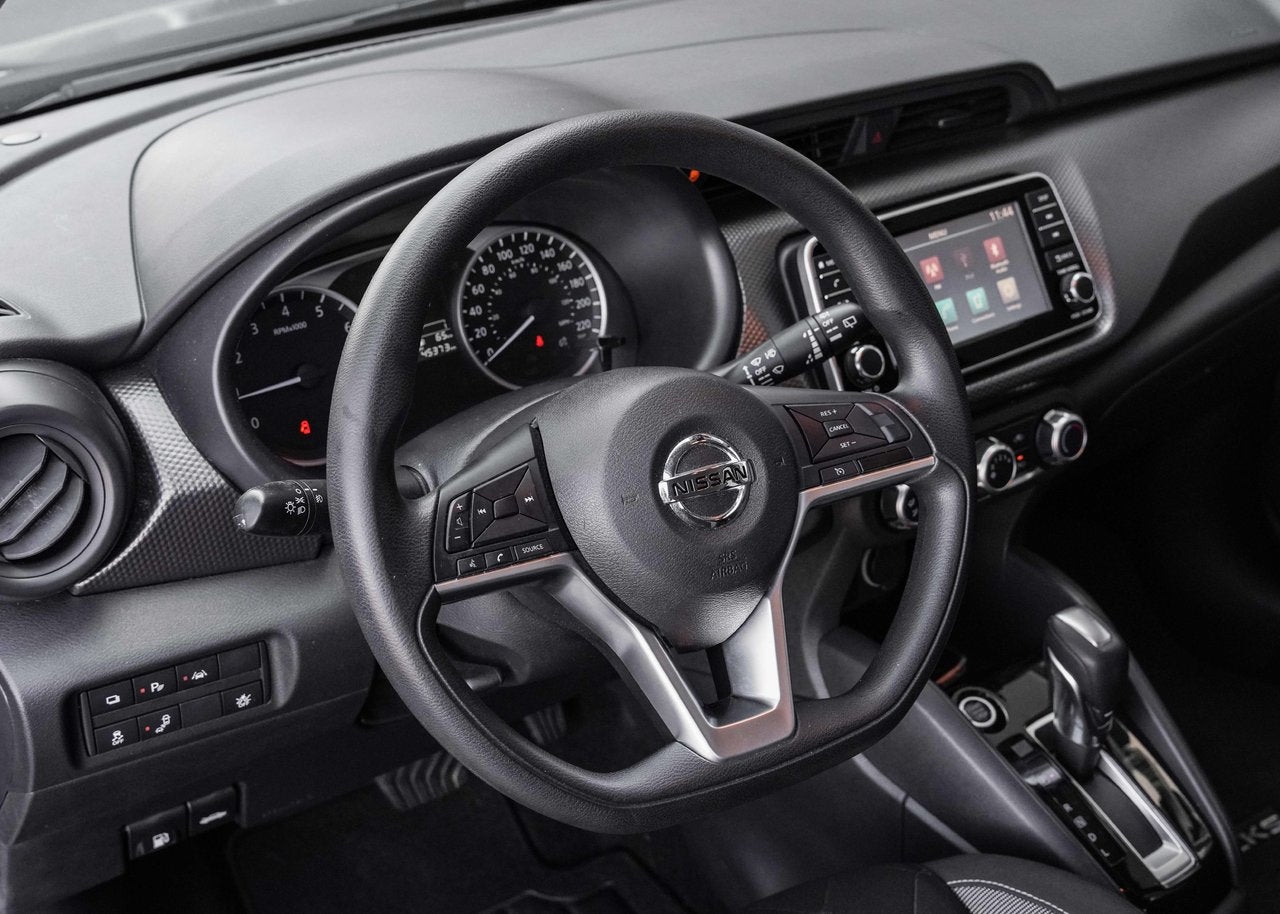2020 Nissan Kicks S FWD
