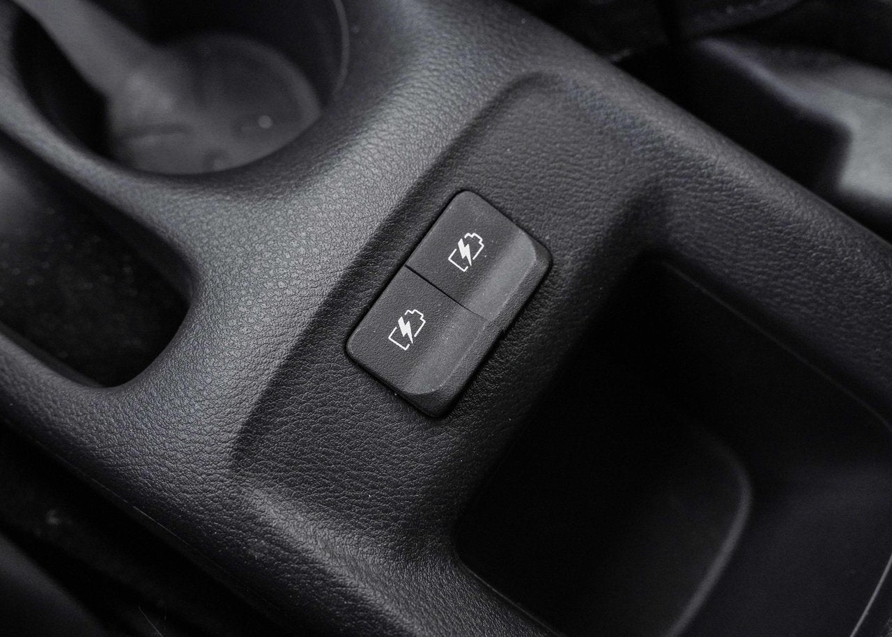 2020 Nissan Kicks S FWD