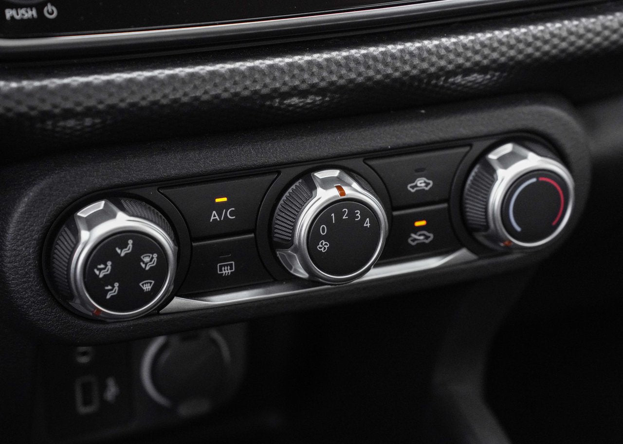 2020 Nissan Kicks S FWD