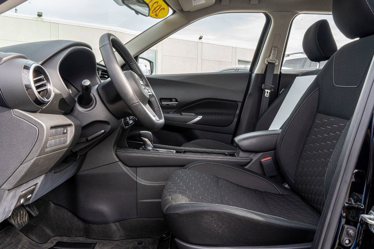 2022 Nissan Kicks SV