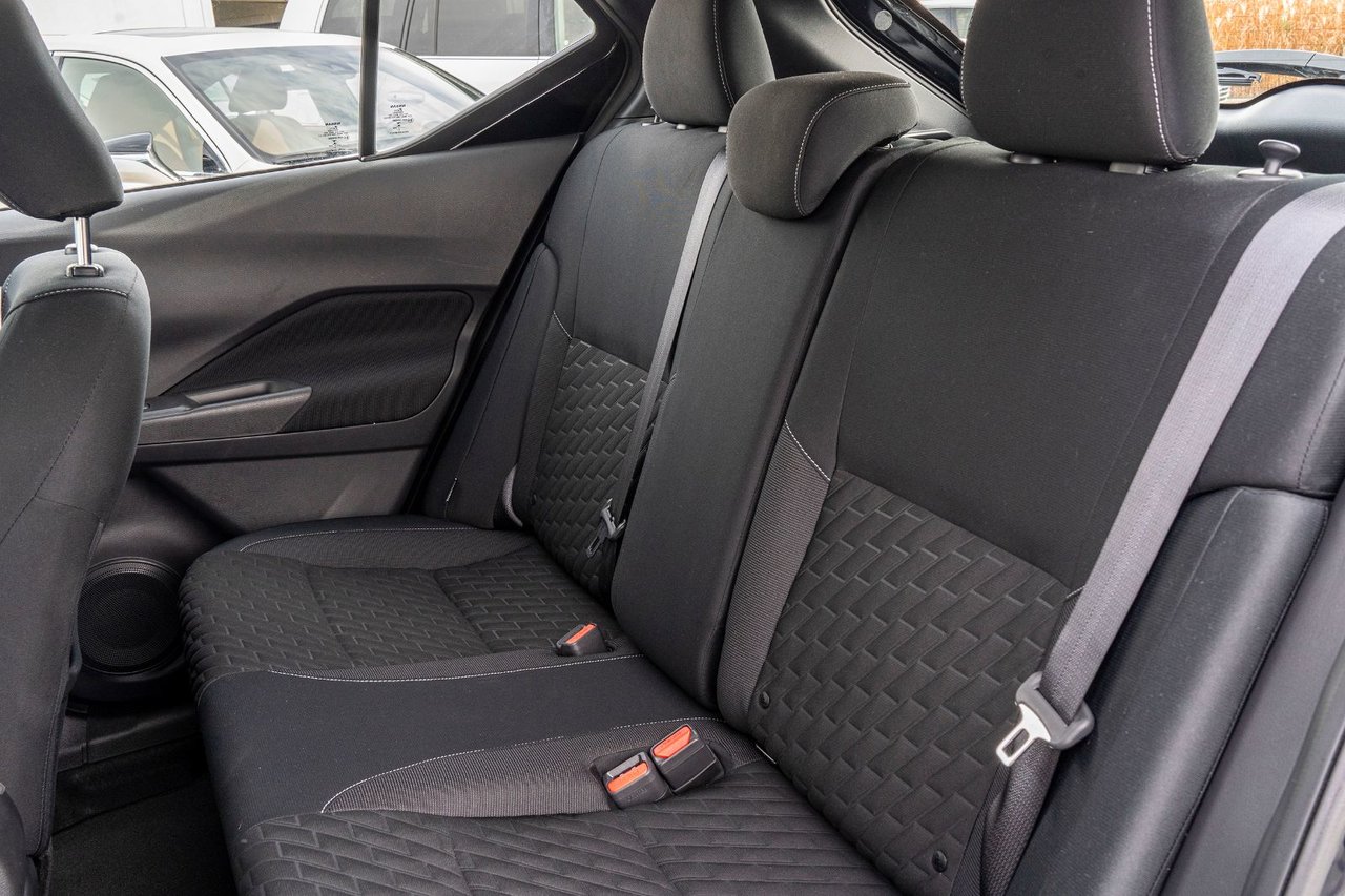 2022 Nissan Kicks SV