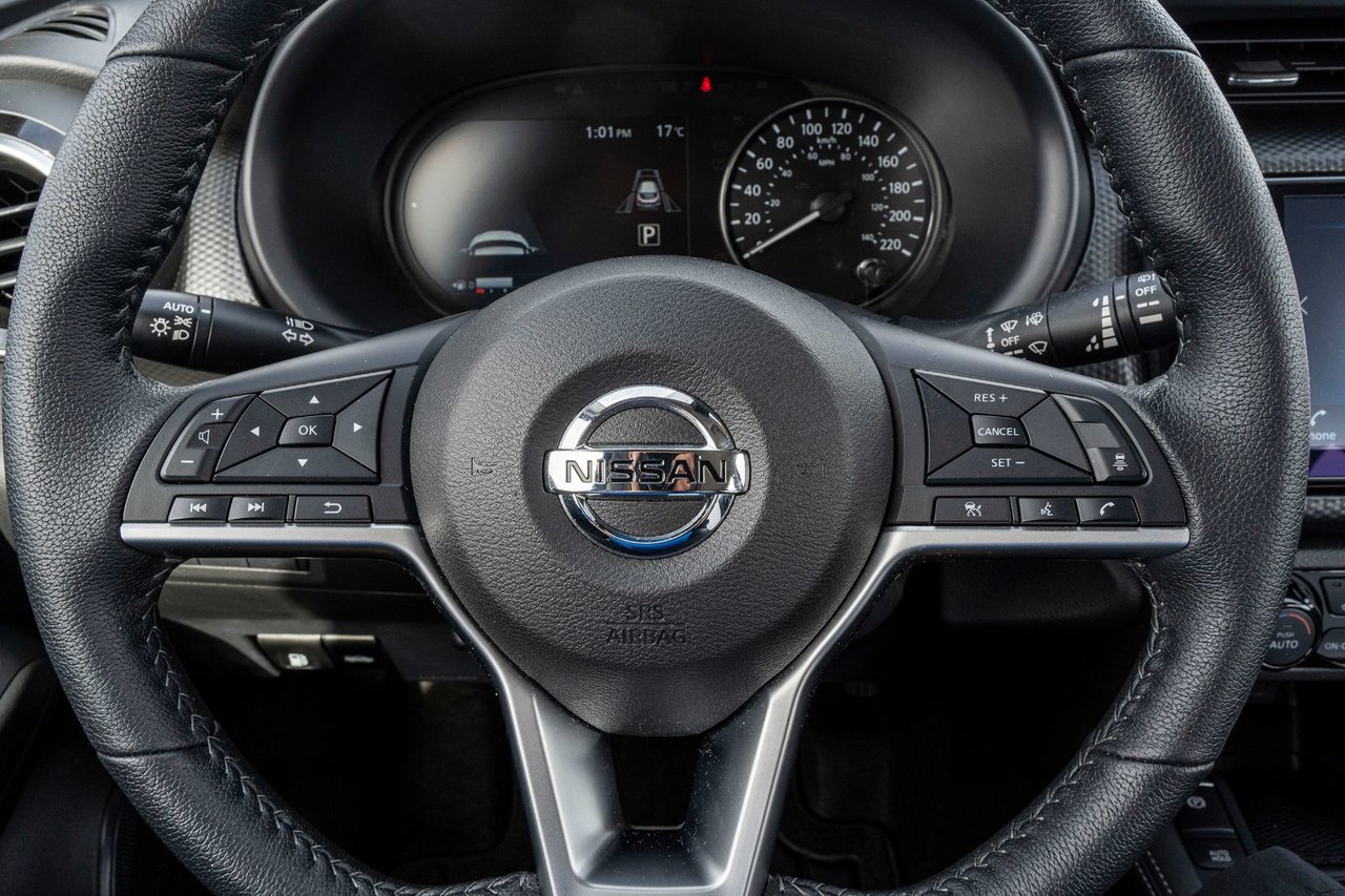 2022 Nissan Kicks SV