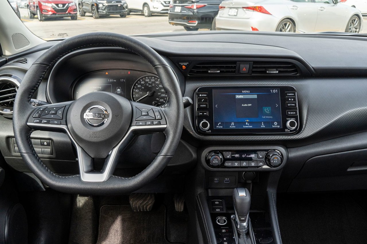 2022 Nissan Kicks SV
