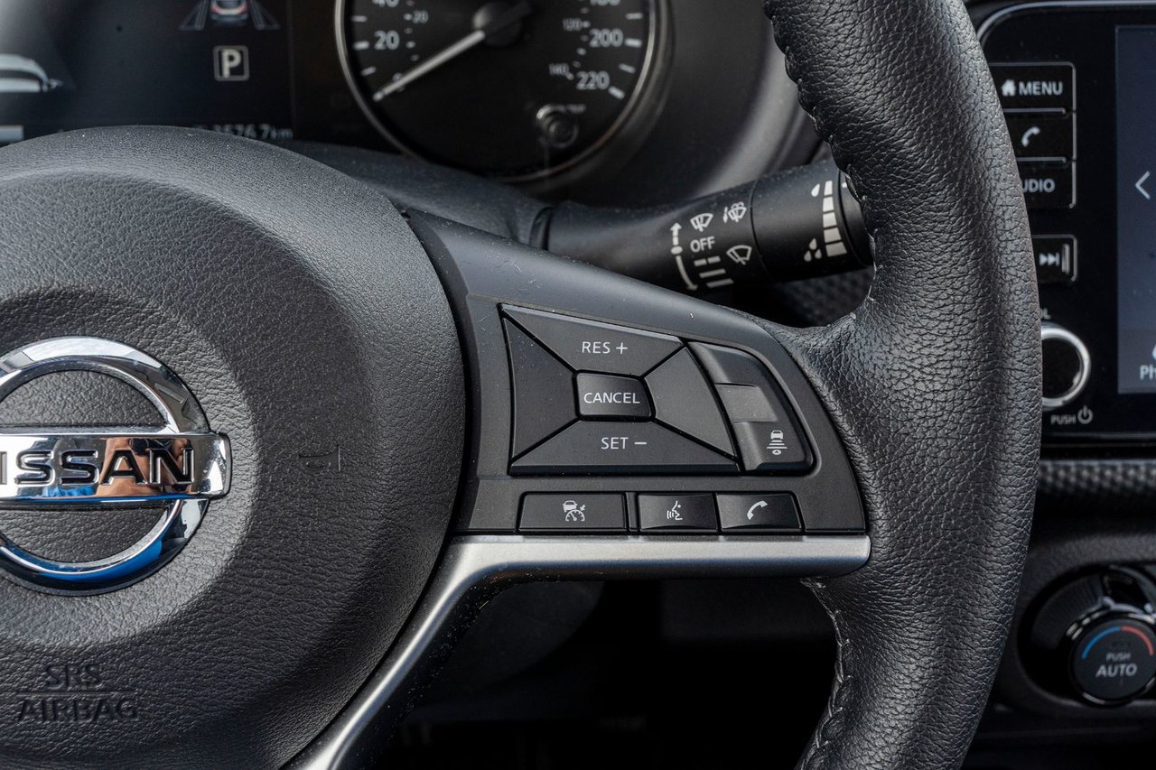2022 Nissan Kicks SV