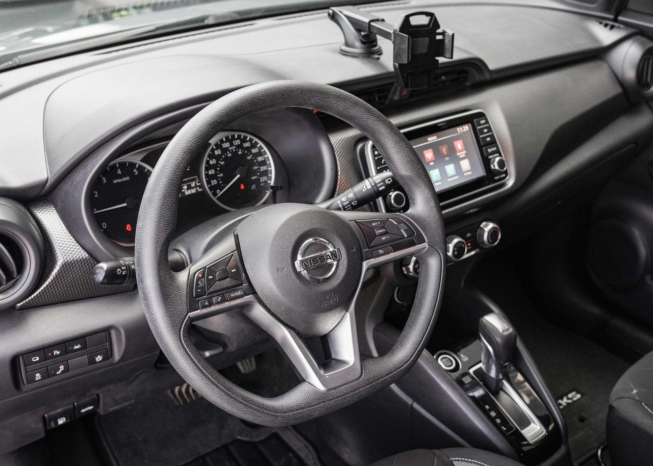 2020 Nissan Kicks S FWD