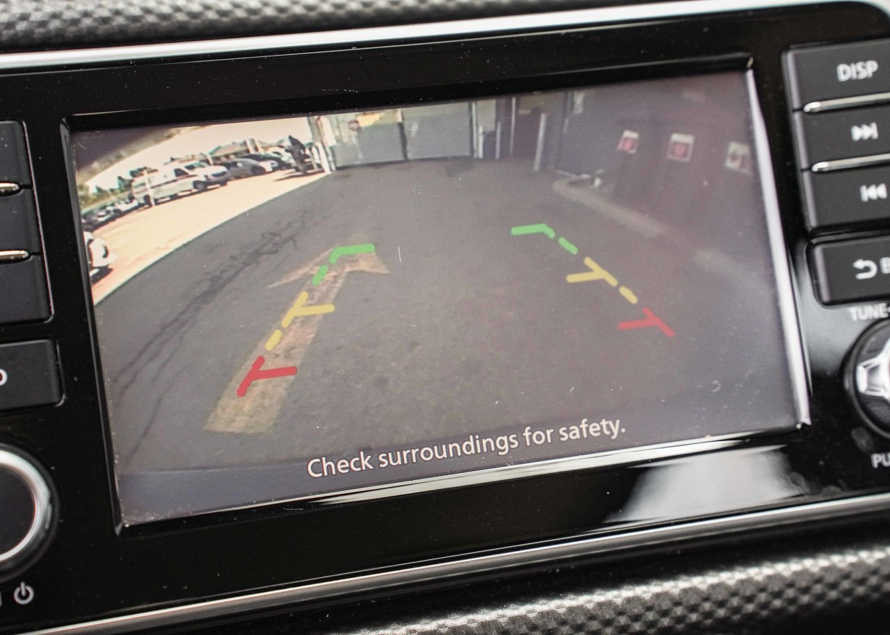 2020 Nissan Kicks S FWD