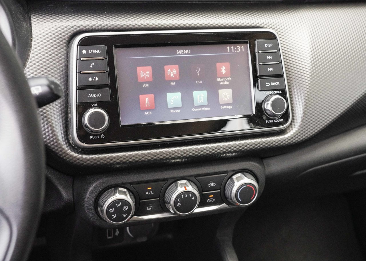 2020 Nissan Kicks S FWD