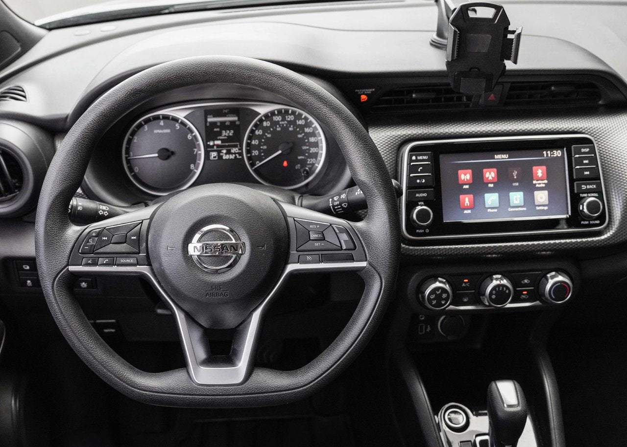 2020 Nissan Kicks S FWD