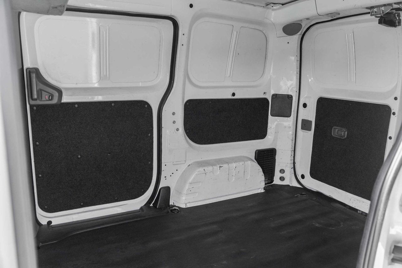 2015 Nissan NV200 **SV**