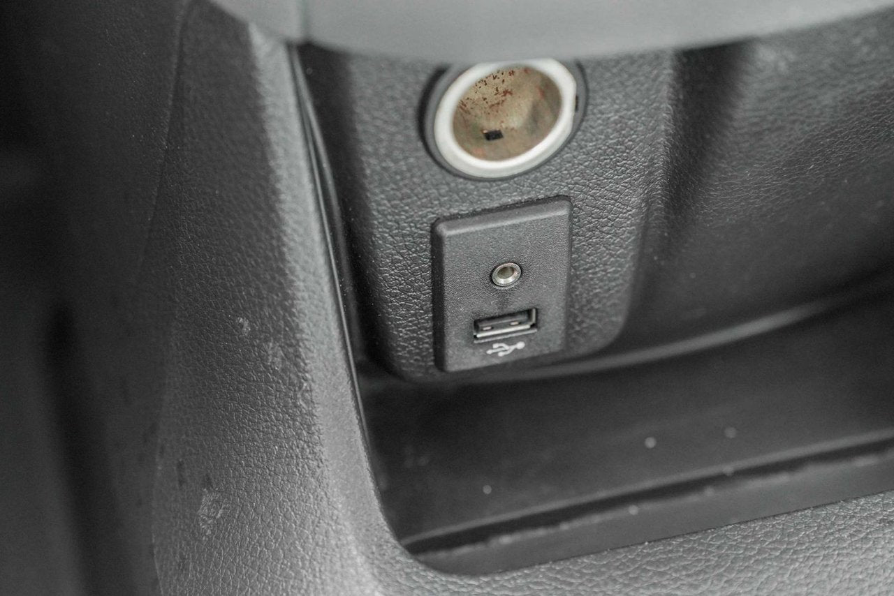 2015 Nissan NV200 **SV**