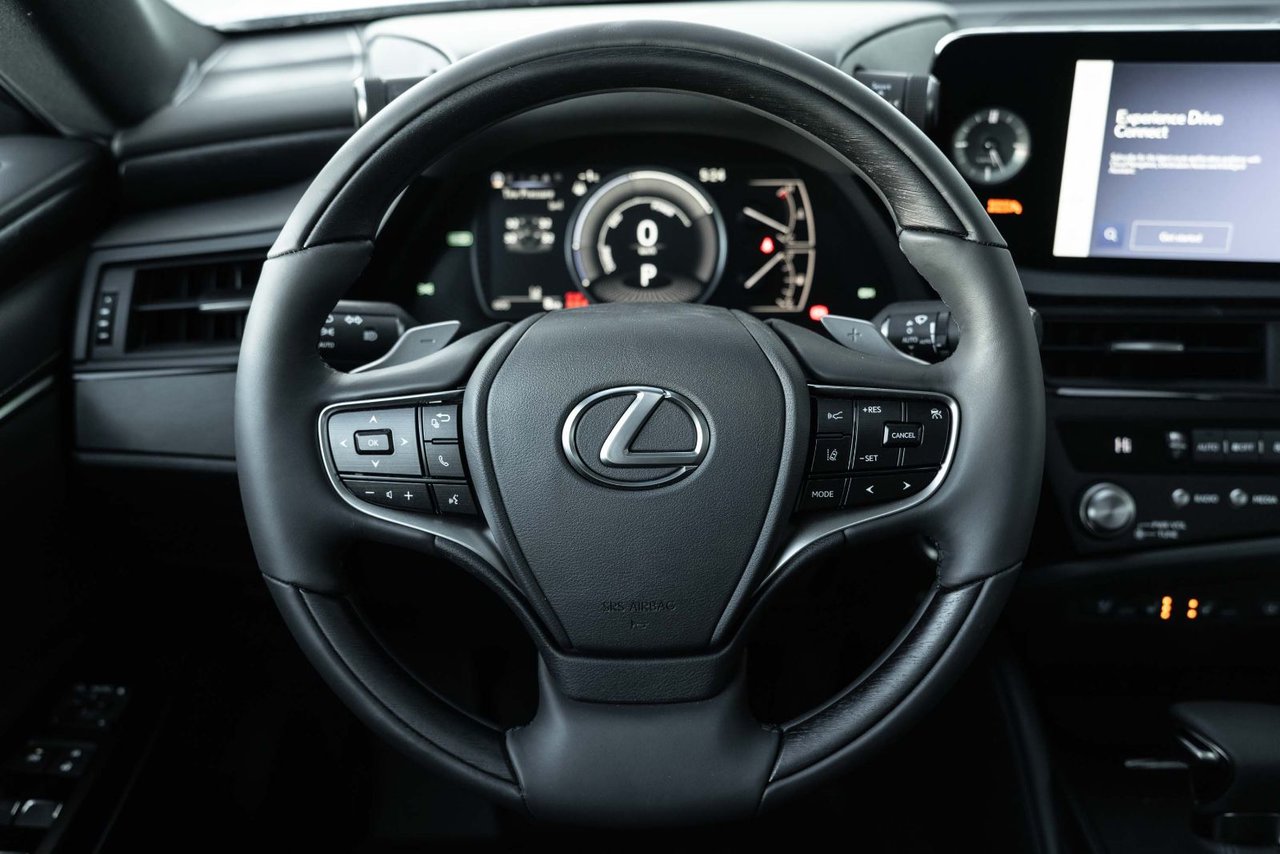 2024 Lexus ES HYBRID