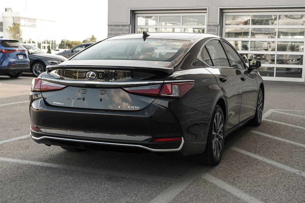 2024 Lexus ES HYBRID