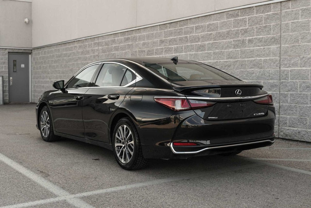 2024 Lexus ES HYBRID