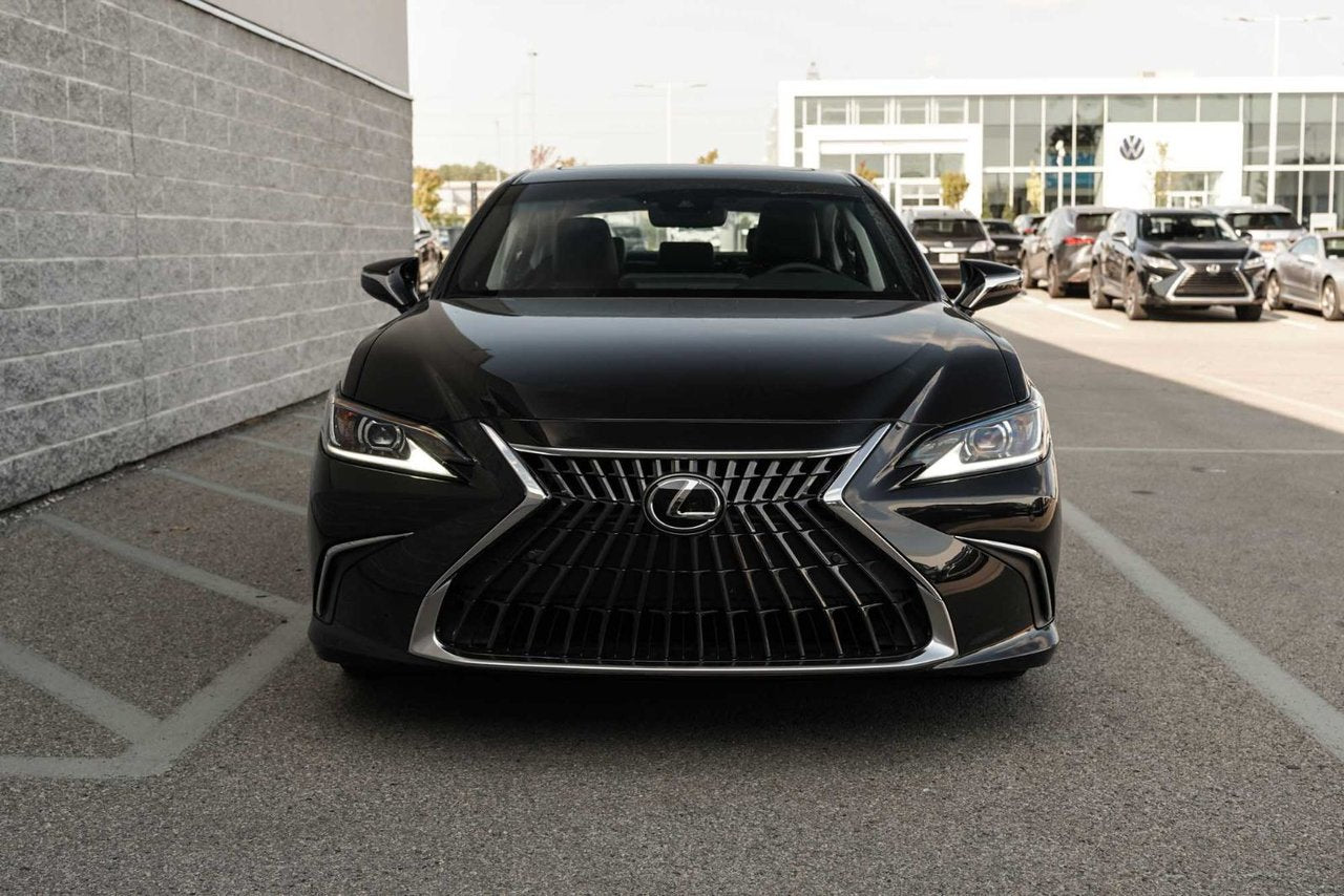 2024 Lexus ES