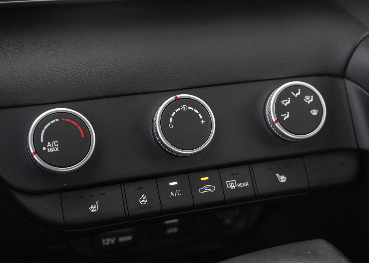 2022 Hyundai Elantra Preferred