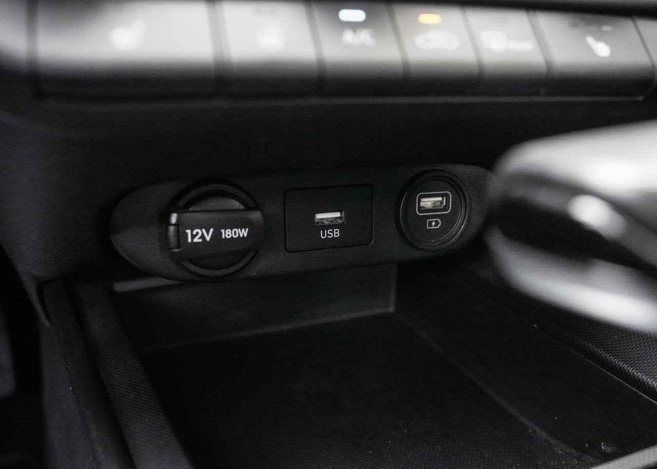 2022 Hyundai Elantra Preferred