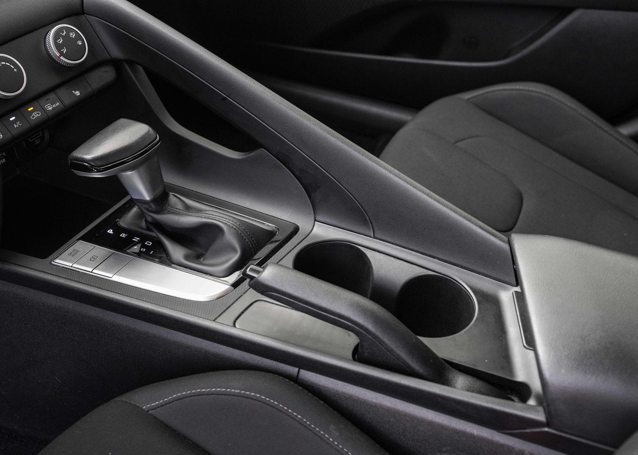 2022 Hyundai Elantra Preferred