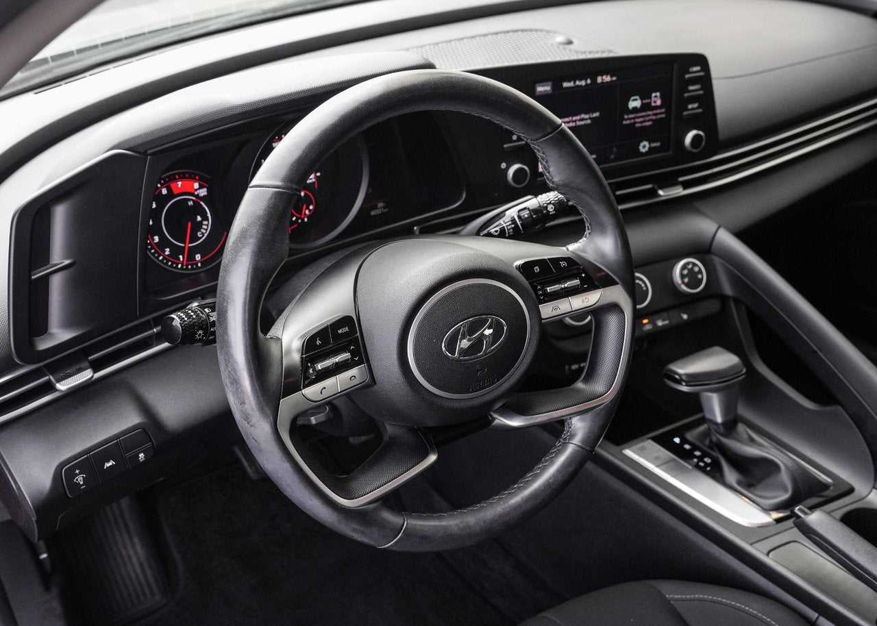 2022 Hyundai Elantra Preferred